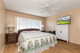 Picture of 400 S Hollybrook Dr # 302, Pembroke Pines, FL 33025