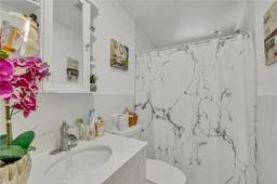 Picture of 15231 NW 28Th Pl, Miami Gardens, FL 33054