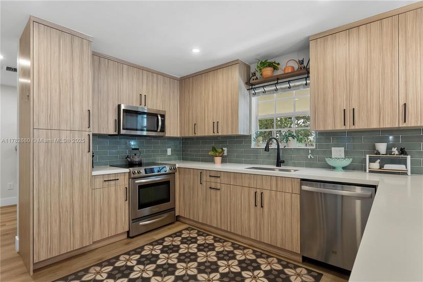 Picture of 6338 SW 41St St, South Miami FL 33155