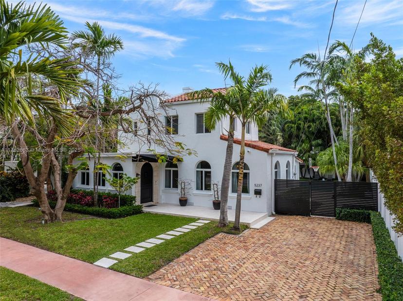 Picture of 5237 La Gorce Dr, Miami Beach FL 33140