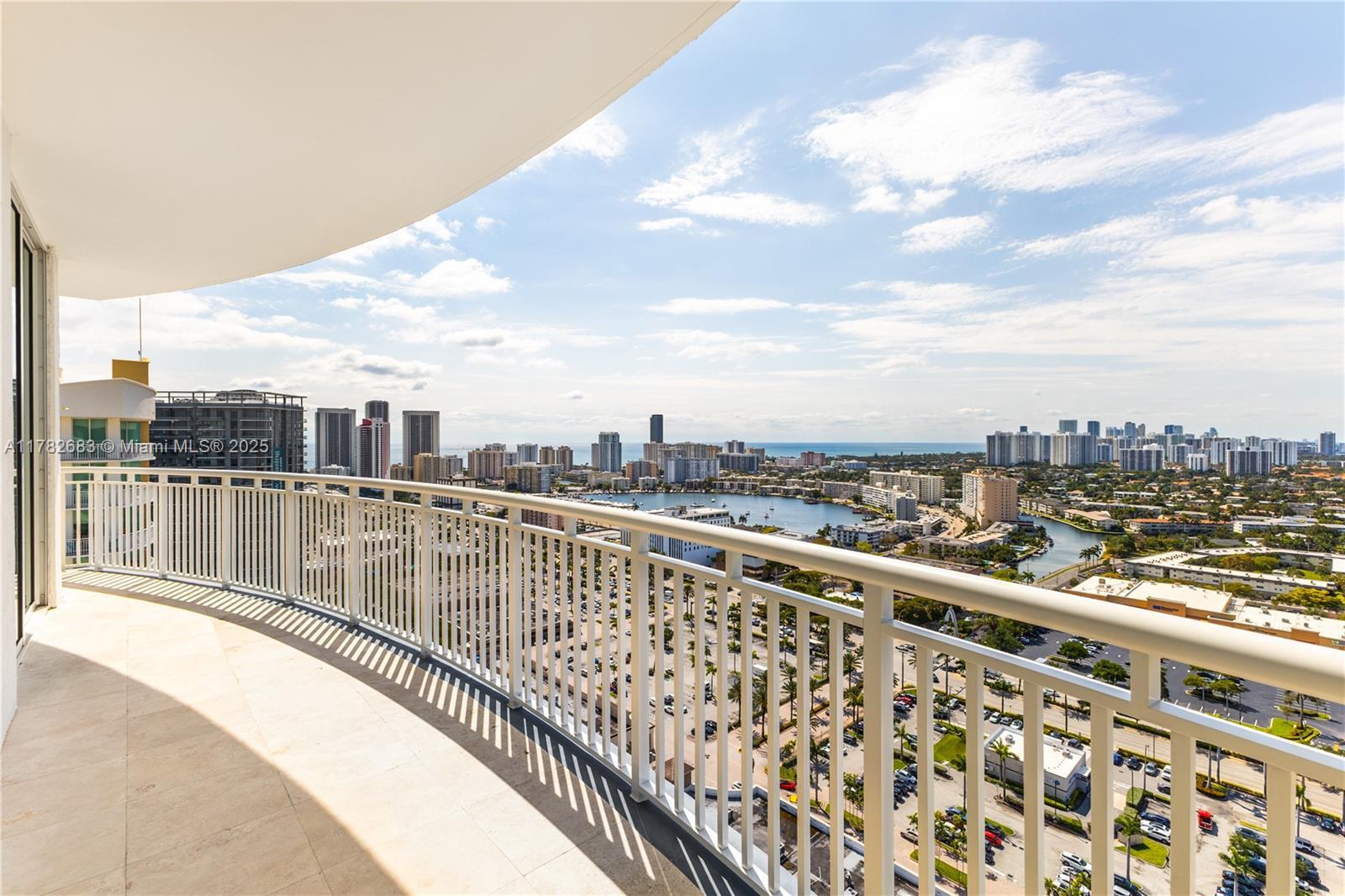 Picture of 1745 E Hallandale Beach Blvd, Hallandale Beach, FL 33009