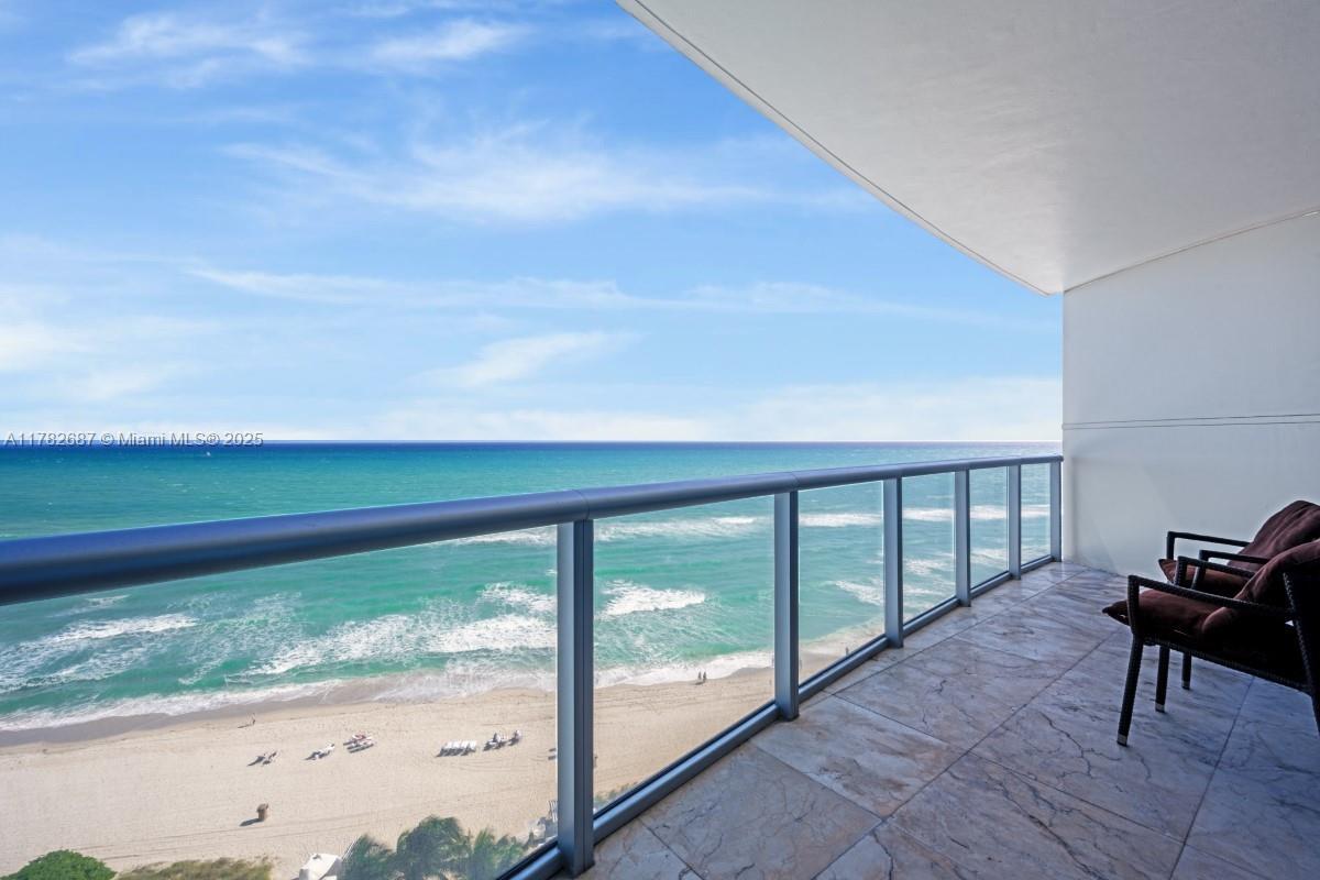Picture of 17001 Collins Ave # 1204, Sunny Isles Beach, FL 33160