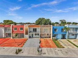 Picture of 891 W 79Th Pl, Hialeah, FL 33014