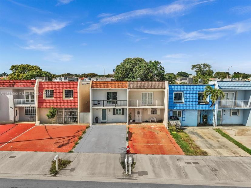 Picture of 891 W 79Th Pl, Hialeah FL 33014