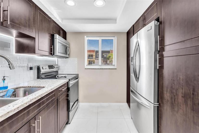 Picture of 891 W 79Th Pl, Hialeah FL 33014