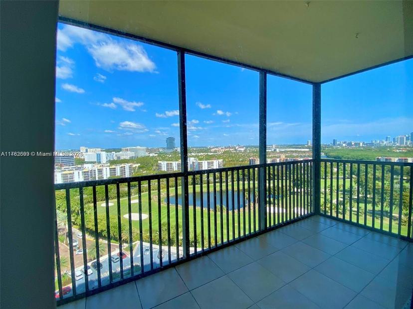 Picture of 20301 W Country Club Dr # 1430, Aventura FL 33180