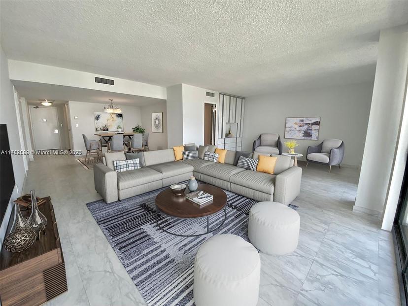 Picture of 20301 W Country Club Dr # 1430, Aventura FL 33180