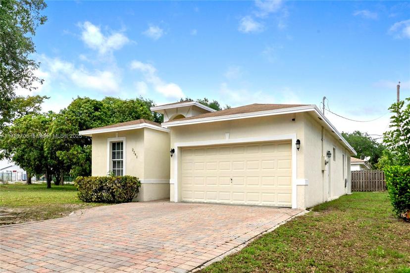 Picture of 2241 NW 4Th Ct, Pompano Beach FL 33069