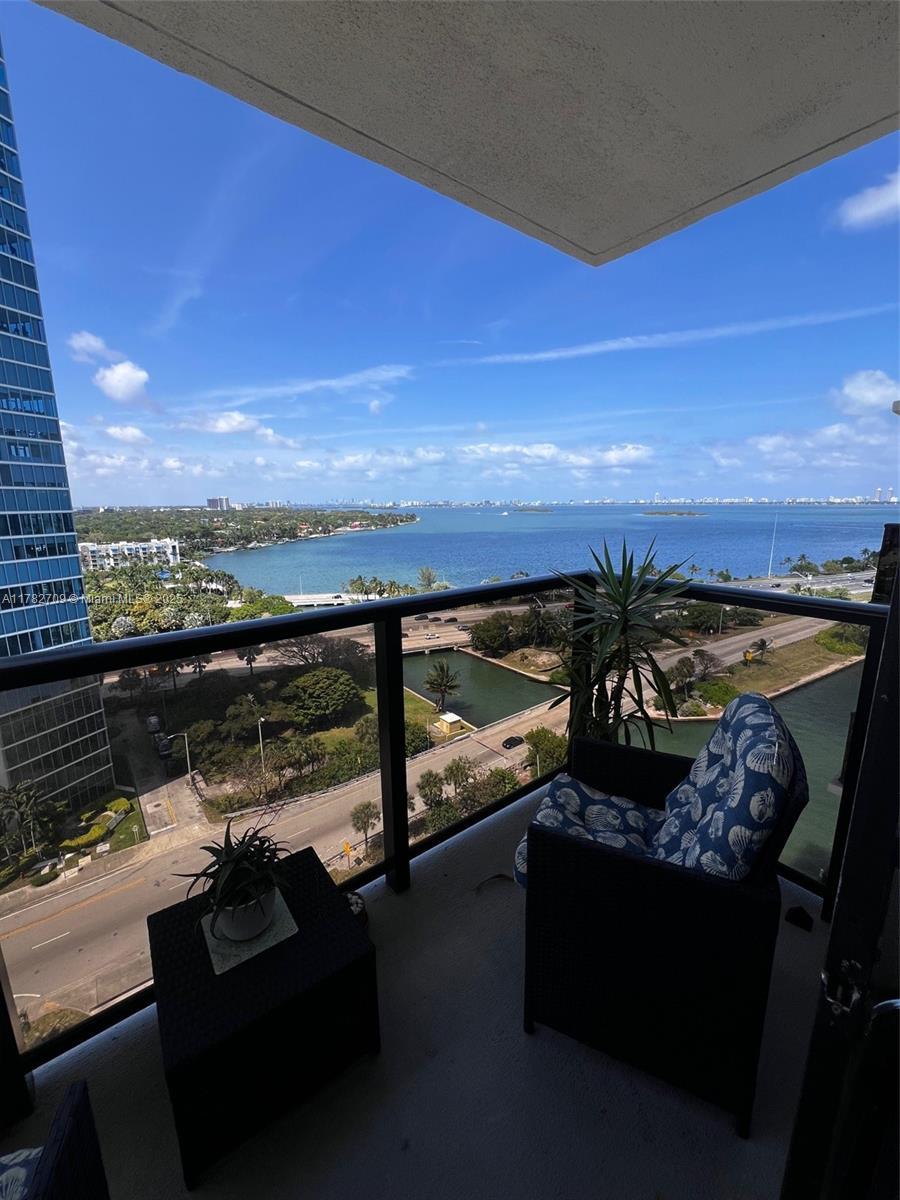 Picture of 600 NE 36Th St # 1706, Miami, FL 33137
