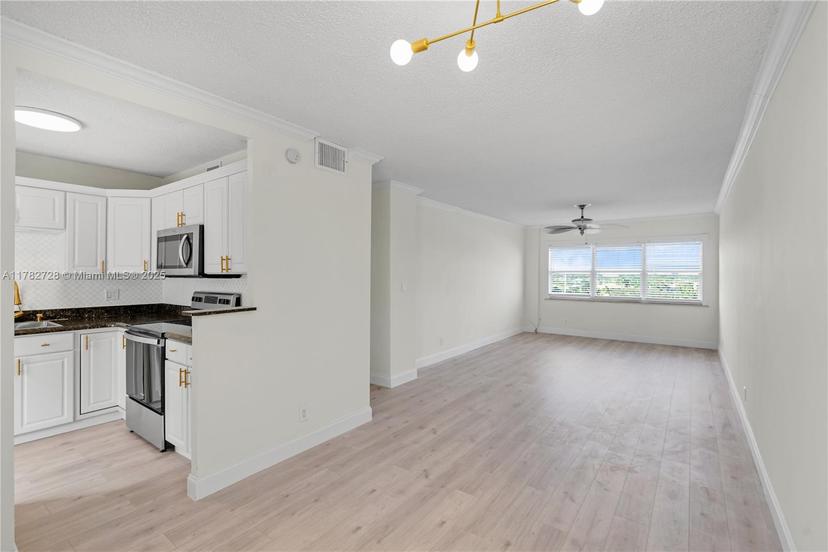 Picture of 2555 NE 11Th St # 808, Fort Lauderdale FL 33304