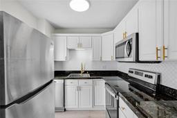 Picture of 2555 NE 11Th St # 808, Fort Lauderdale, FL 33304