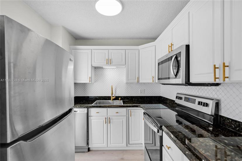Picture of 2555 NE 11Th St # 808, Fort Lauderdale FL 33304