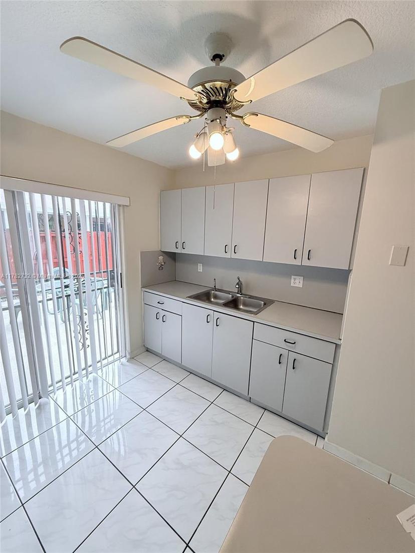 Picture of 7727 W 29Th Ln # 39, Hialeah FL 33018