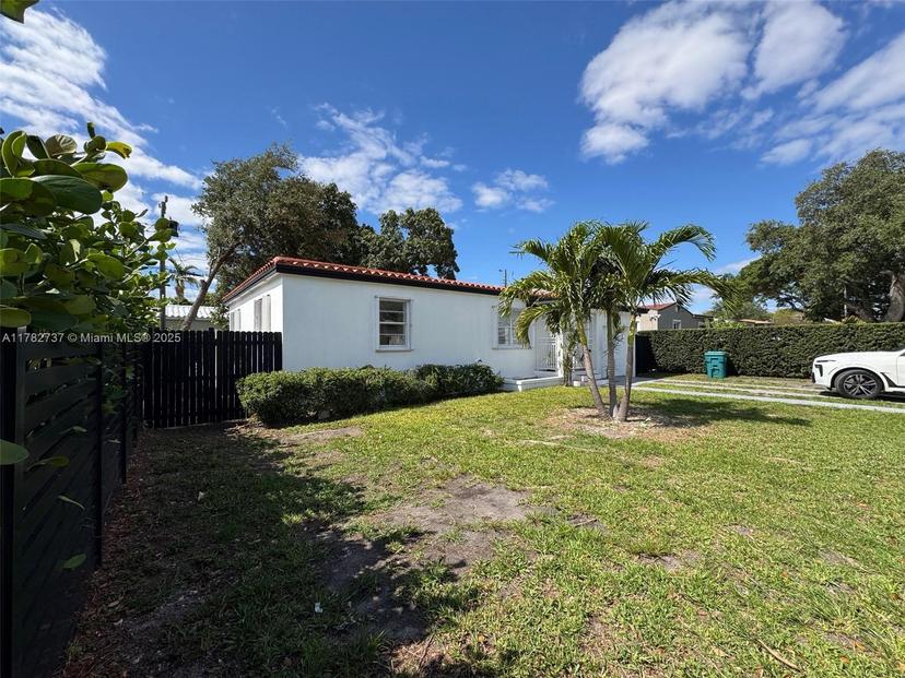 Picture of 4060 SW 6Th St, Miami FL 33134