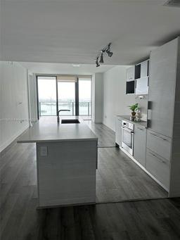 Picture of 650 NE 32Nd St # 3905, Miami, FL 33137
