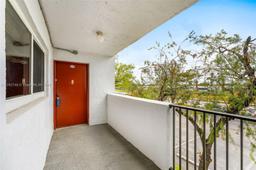 Picture of 8305 NW 61St St # C215, Tamarac, FL 33321