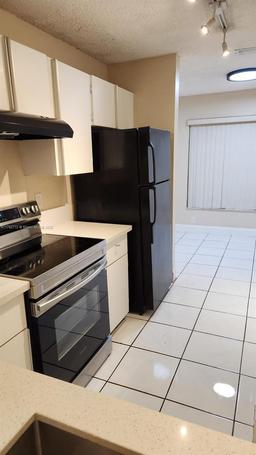 Picture of 412 NW 108Th Ter, Pembroke Pines, FL 33026
