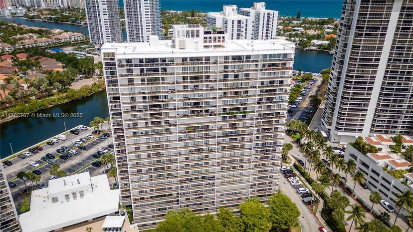 Picture of 3731 N Country Club Dr # 1927, Aventura FL 33180