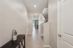 Picture of 508 Glenn Cross Dr, Other City - In The State Of Florida, FL 33570