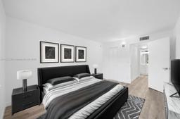 Picture of 9601 Sunrise Lakes Blvd # 206, Sunrise, FL 33322