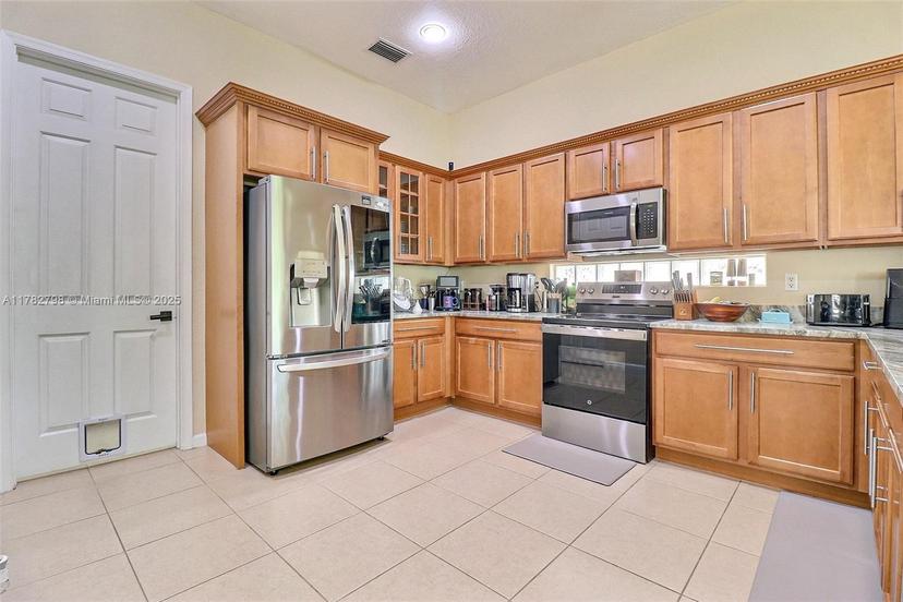Picture of 1094 Grove Park Cir, Boynton Beach FL 33436
