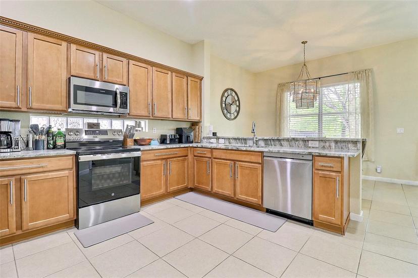Picture of 1094 Grove Park Cir, Boynton Beach FL 33436