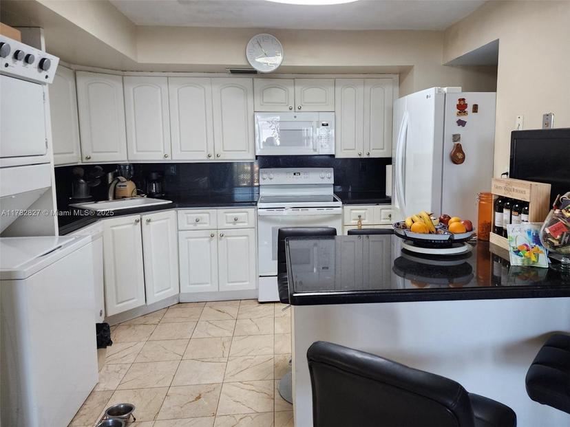 Picture of 2100 Sans Souci Blvd # B1401, North Miami FL 33181