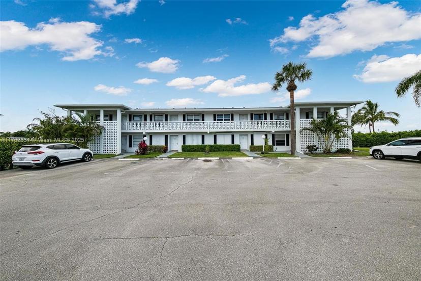 Picture of 2721 SW 13Th St # 201, Delray Beach FL 33445