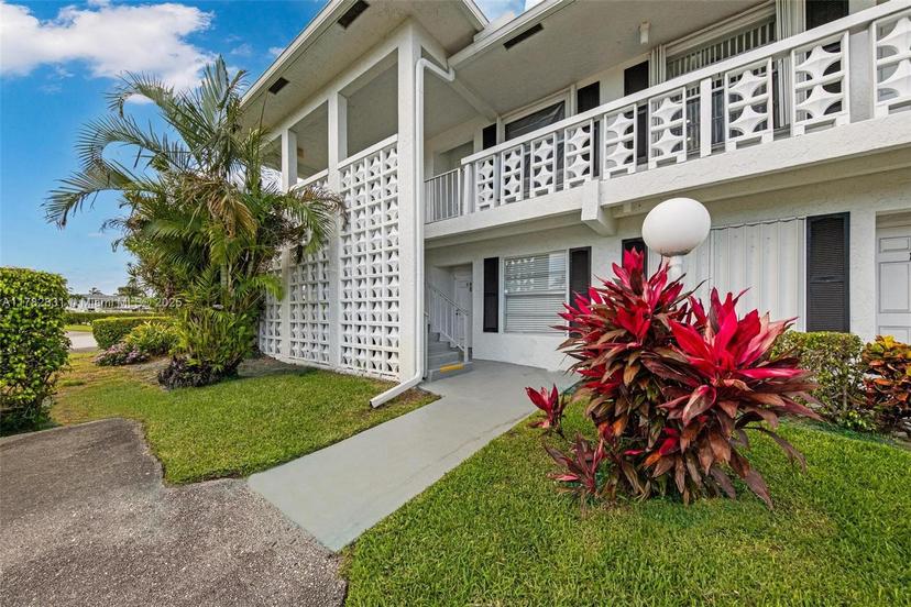 Picture of 2721 SW 13Th St # 201, Delray Beach FL 33445