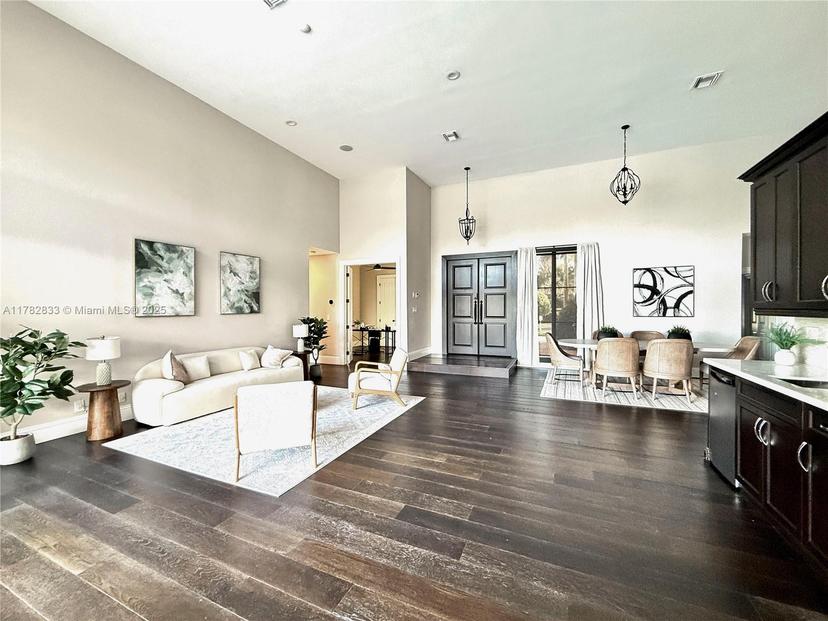 Picture of 400 Alexandra Cir, Weston FL 33326