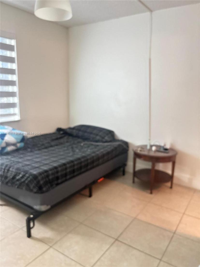 Picture of 14820 Naranja Lakes Blvd, Homestead FL 33032