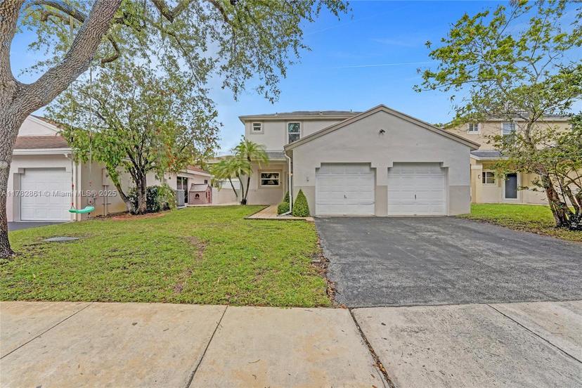 Picture of 263 NW 207Th Way, Pembroke Pines FL 33029