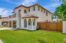 Picture of 16674 SW 61St Ln, Miami, FL 33193