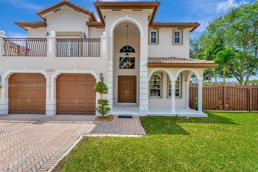 Picture of 16674 SW 61St Ln, Miami FL 33193