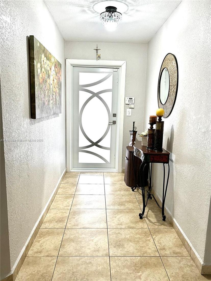 Picture of 660 W 70Th Pl, Hialeah FL 33014