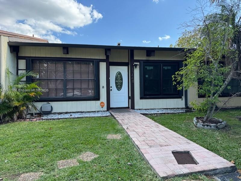 Picture of 13448 SW 102 Ln, Miami FL 33186