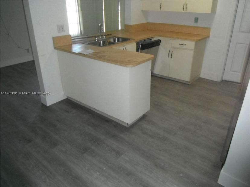 Picture of 6855 NW 9Th St, Margate FL 33063
