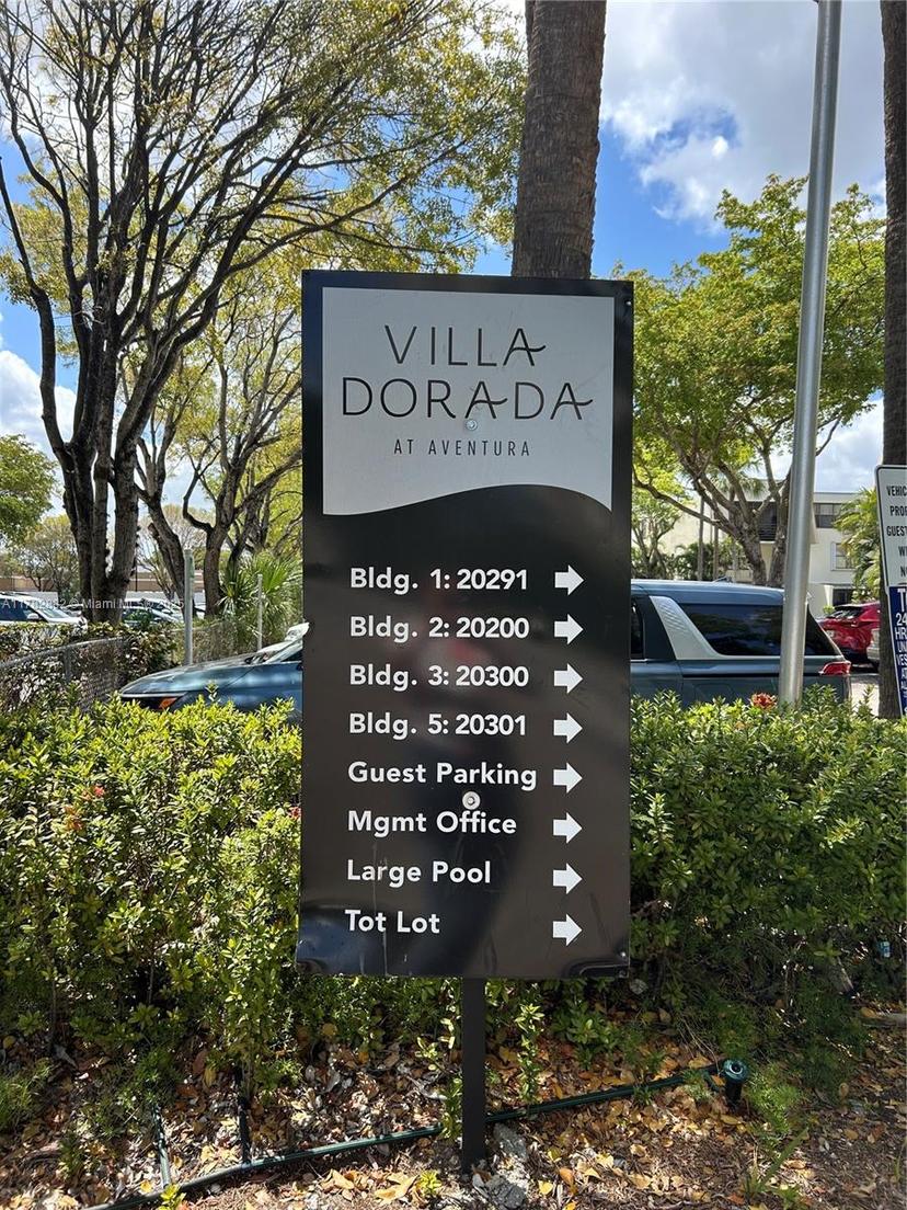 Picture of 20200 W Country Club Dr # 101, Aventura FL 33180