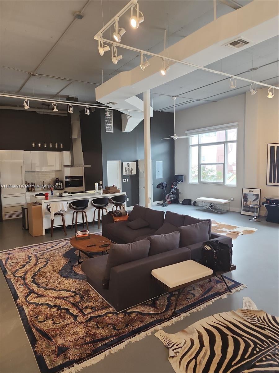Picture of 250 NW 23Rd # 412, Miami, FL 33127