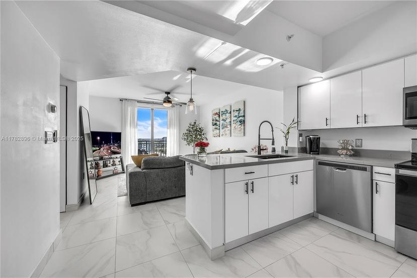 Picture of 110 N Federal Hwy # 1203, Fort Lauderdale FL 33301