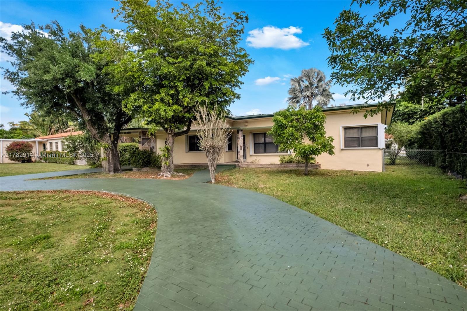 Picture of 10643 NE 11Th Ave, Miami Shores, FL 33138