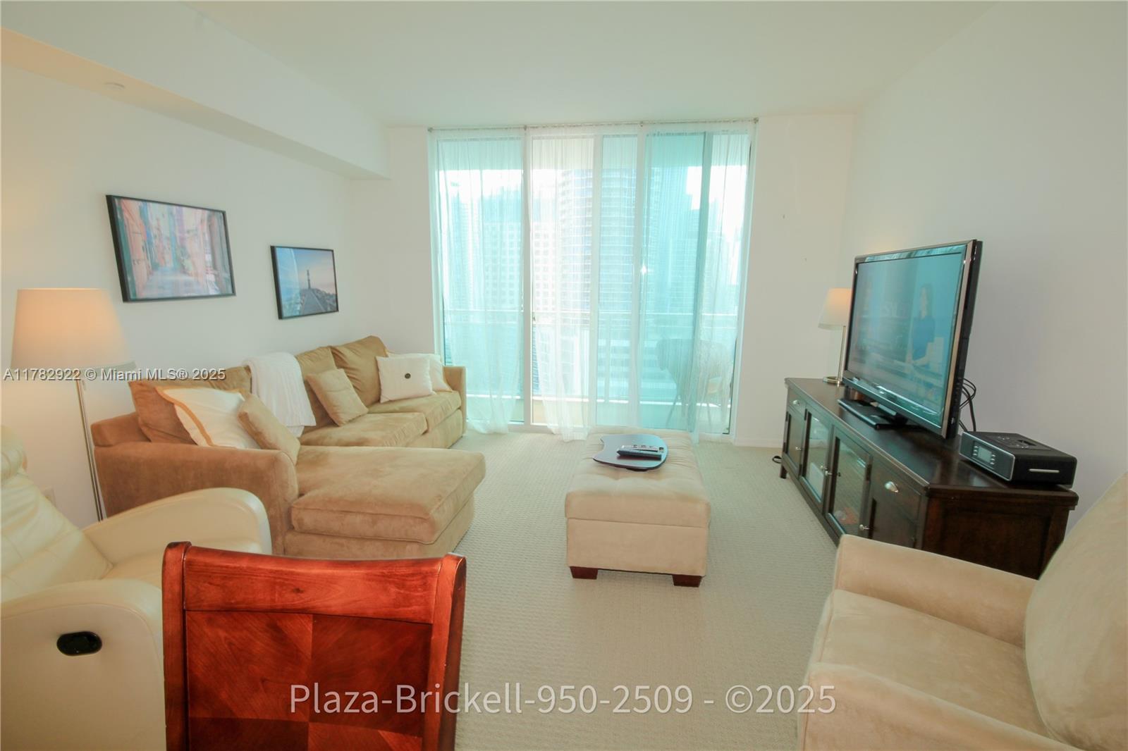 Picture of 950 Brickell Bay Dr # 2509, Miami, FL 33131