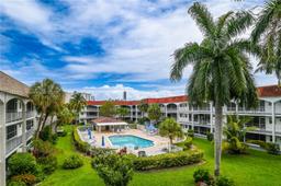 Picture of 581 Blue Heron Dr # B, Hallandale Beach, FL 33009