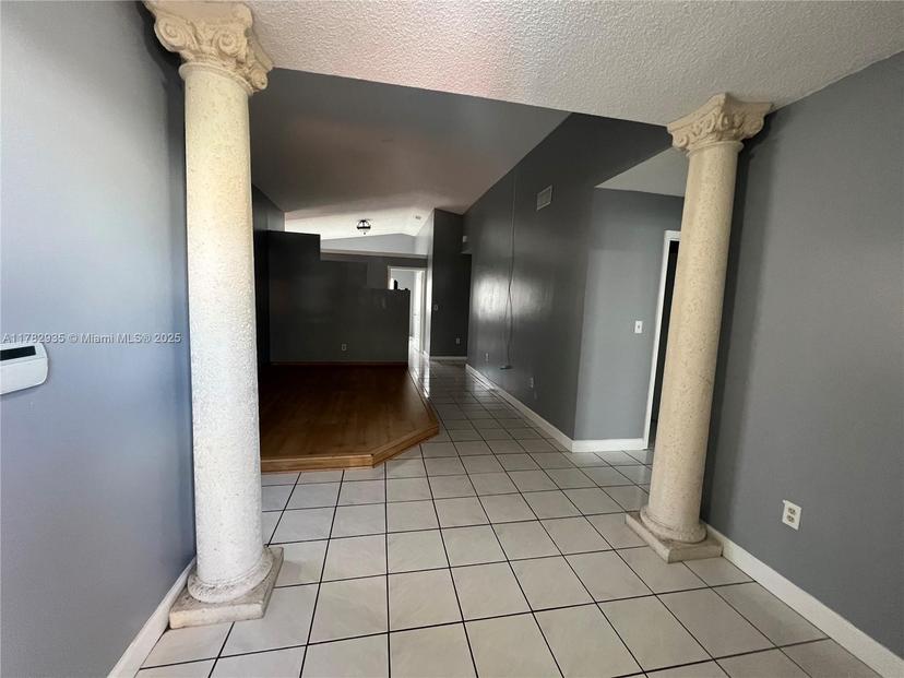 Picture of 19851 NW 82Nd Ct, Hialeah FL 33015