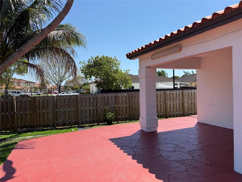 Picture of 19851 NW 82Nd Ct, Hialeah FL 33015