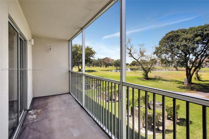 Picture of 300 SW 134Th Way # 212E, Pembroke Pines FL 33027