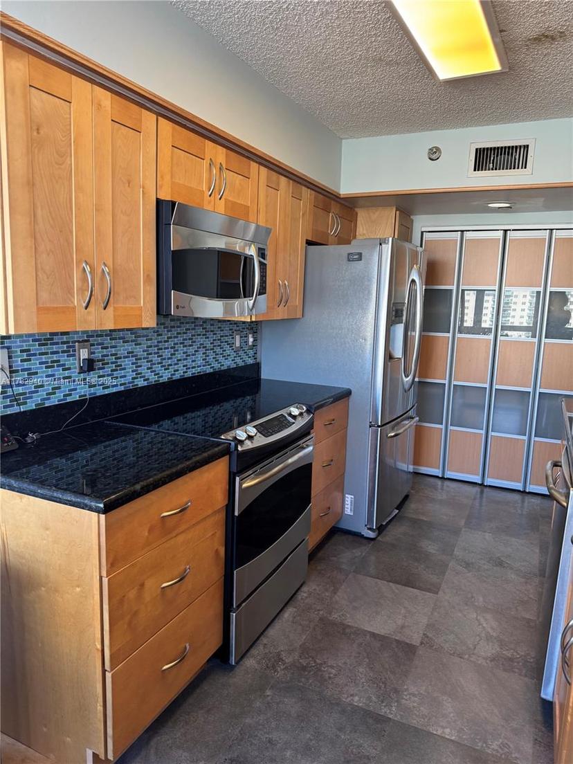 Picture of 19195 NE 36Th Ct # 1506, Aventura FL 33180