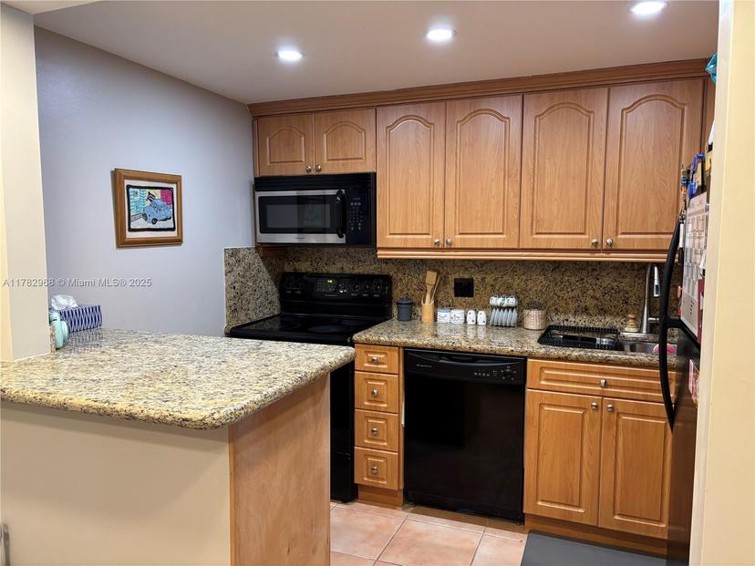 Picture of 3650 Inverrary Dr # G, Lauderhill FL 33319
