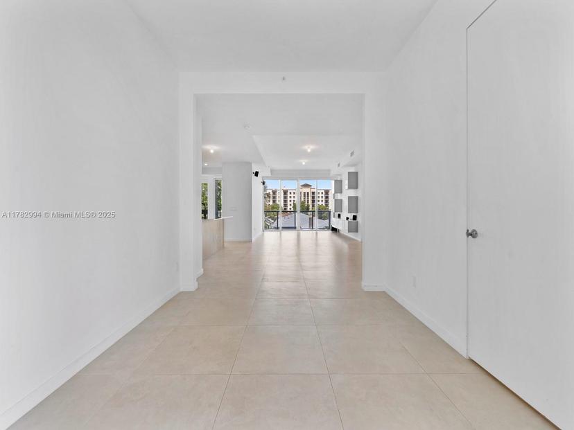 Picture of 529 SW 11Th St # 303, Miami FL 33129