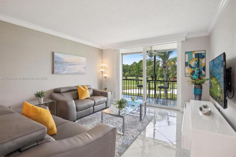 Picture of 9823 S Hollybrook Lake Dr # 301, Pembroke Pines FL 33025